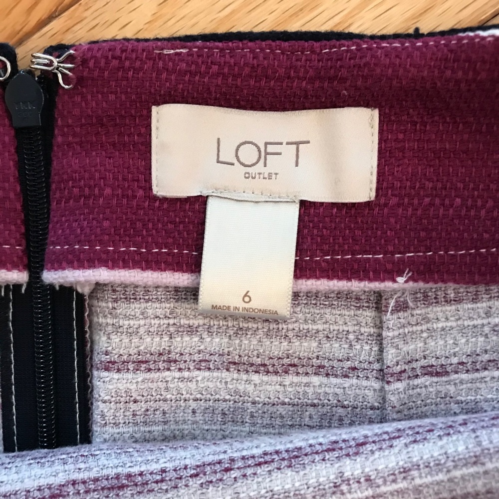 LOFT striped skirt, size 6 - Picture 4 of 5